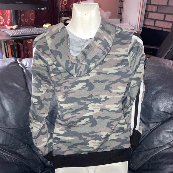 Rue21 camouflage hustle hoodie size Small - Picture 3 of 4
